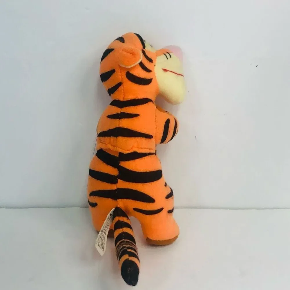 vintage disney tigger plush rattle finger puppet 6 inch 1995 winnie the pooh‎
